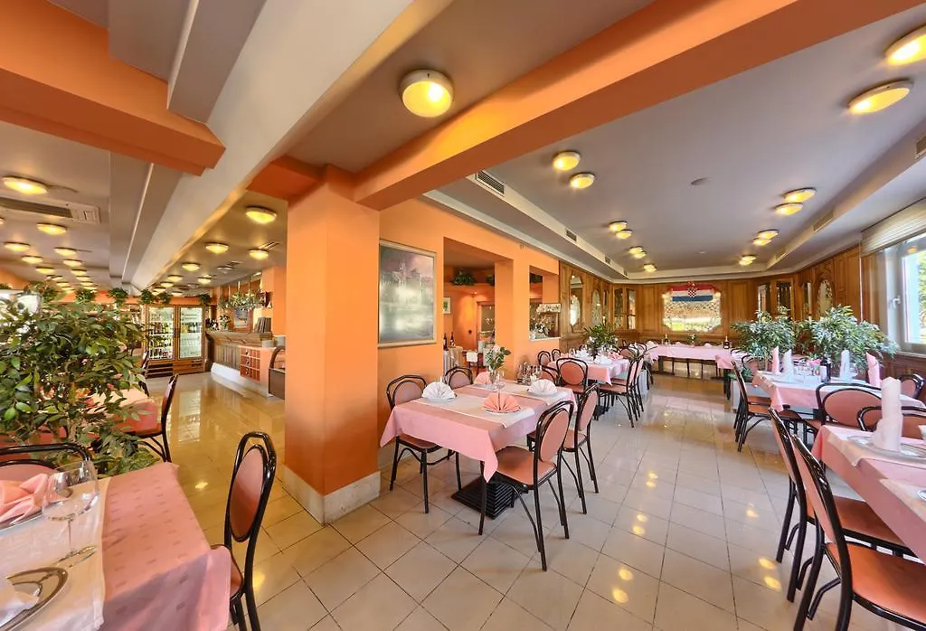 Hotel Trogirski Dvori